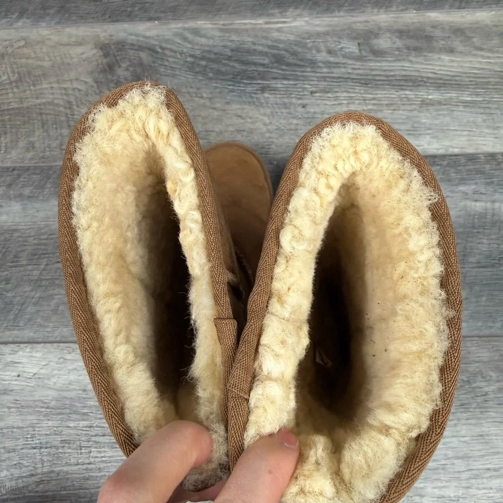 UGG Kids Tan‎ Suede Boots